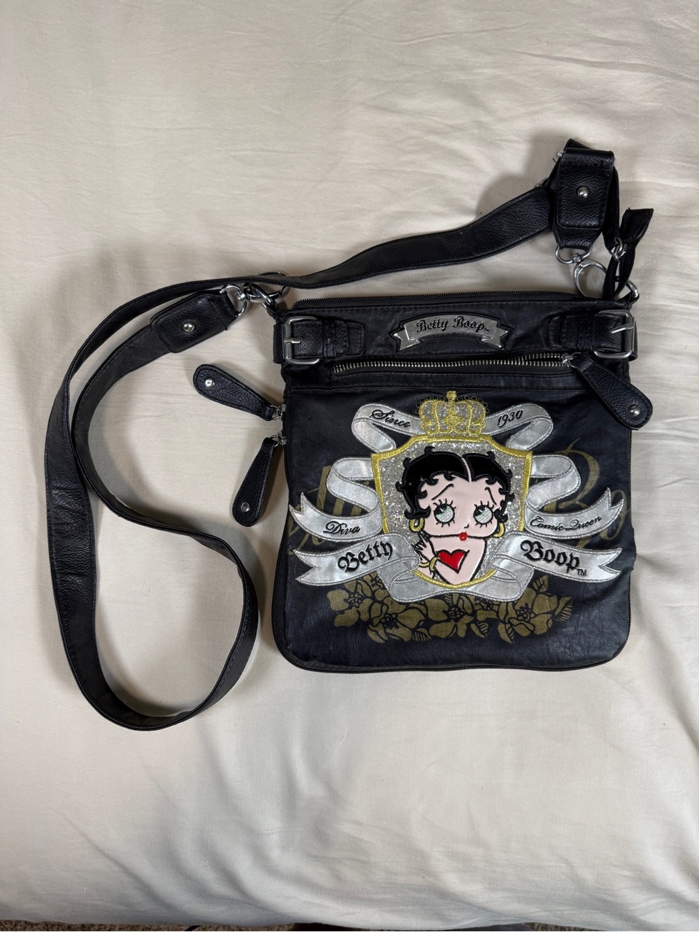 Betty Boop Crossbody Purse Black Faux Leather Y2K Embroidered Comic Queen Bag